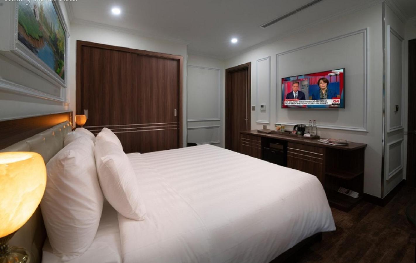 Hillary Hanoi Hotel Buitenkant foto